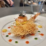 L'ARBRE - 鹿児島・玉蜀黍“恵味”，帆立貝ムース
      北海道・函館 縞海老，北海道・函館真カスベ、フランス産キャビア