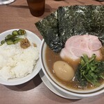 家系ラーメン大ちゃん - 味玉ラーメン ライス