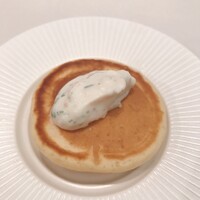 ラ・ロシェル 南青山 - サービスのアミューズ「フロマージュブラン＆ブリニ