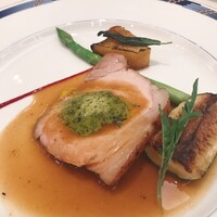ラ・ロシェル 南青山 - サービスのお肉料理「豚肉のロースト　スパイスソース」