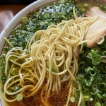 中華そば 和 - 麺拡大（2025年9月）食券を渡すとき「麺の硬さを教えてください」と聞いてくださるので「硬めで」とお願いしました。好みの硬さでした
