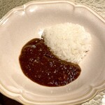 肉割烹 重㐂 - 神戸牛自家製カレー