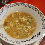 東京豚骨拉麺 ばんから - 1530円のつけ汁（箸つける前です。）