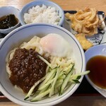 手打ちうどん・そば 子亀 - 埼玉県B級グルメで優勝した肉みそうどん。B級とかではなく、本当に旨い‼️