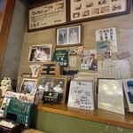 手打ちうどん・そば 子亀 - 天皇陛下が皇太子の時に訪れたようですね