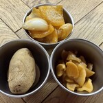 もうやんカレー 大忍具 - 付け合わせ