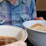 豚一頭清湯麺 - 