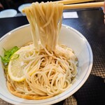 豚一頭清湯麺 - 