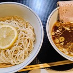 豚一頭清湯麺 - 元祖昆布水つけ麺