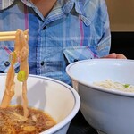 豚一頭清湯麺 - メンマ