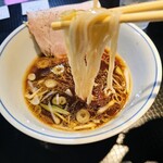 豚一頭清湯麺 - 