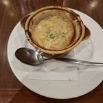 ロイヤルホスト - オニオングラタンスープです。
