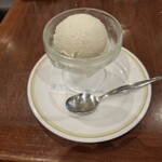 ロイヤルホスト - バニラブルボンのアイスクリームです。