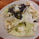 Sandaime Torimero Matsumoto Ekimae Ten - お通しのキャベツ＆塩昆布
