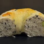 はなもぐベーグル - 枝豆黒ゴマチーズ