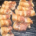 Jukusei Niku Senmon Ten Yopu no O Buta Shio Yaki Kichijoji Ten - 