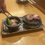 牛タンとマグロとクリスピー餃子 ひまわり［海］ 築地店 - 
