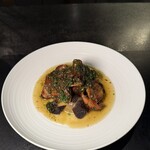 Alternative - 7皿目
      フランス産セップ茸と二年熟成のメークイン。