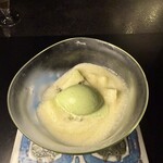 Alternative - 8皿目メロンのスープ、フェンネルのアイス、トンカ豆のジュレ。