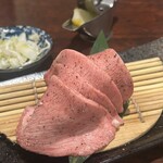 韓國廚房Senara - ①黒毛幻タン（メニュー記載無し）3,200円