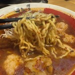 博多辛麺 狛虎 - 縮れ麺を選択