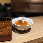 天ぷら 心斎橋 一哲 - いくら丼