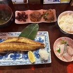 磯子酒場 ぼっちまん - 豪華なほっけ定食