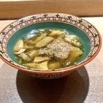 KHAO - ふんだんのキノコとオックステールのスープ