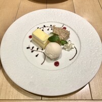 Osteria UVA RARA 横浜 - 