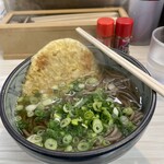 てんまや - 天ぷらそば＠430円は出来合いの丸天ぷら