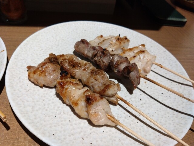 緑屋 青森の人気焼き鳥店 | 新町で味わう本格焼き鳥