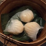 萬珍樓點心舗 - コースの海老蒸し餃子