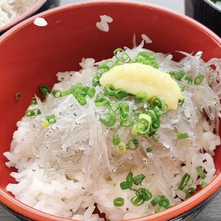 どんぶりハウス_1