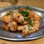 秩父焼肉ホルモン酒場まる助 甲府駅前店 - 極上牛ホルモン