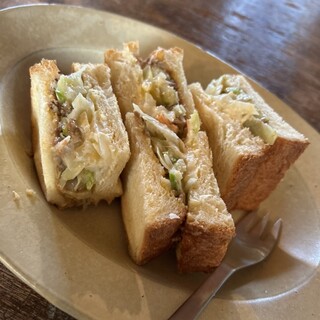 NeKi 額縁と珈琲_0