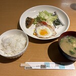 社 - 料理写真:暫く待つと和食モーニング５００円の出来上がり。