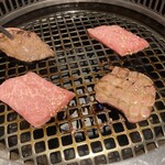 焼肉くろべこ - 
