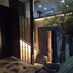 KOBAYASHI - 外観 エントランス