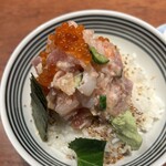 日本橋 海鮮丼 つじ半 室町店 - 