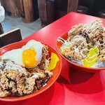 大和家 - とり唐揚げ丼の比較です