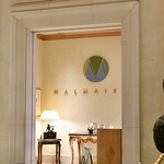 318492169 - 入り口