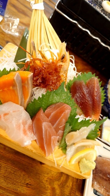 Isomaru Suisan Seafood Rest. Ueno 6 Chome photo 2
