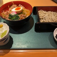 新潟名物 布のり蕎麦とおいしい酒菜 きなせや. 赤坂割烹店 - 