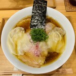 飯田商店 - わんたん入りしょうゆチャーシュー麺　2,700円