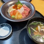 とろろ・海鮮料理 さんすい 2号店 - 