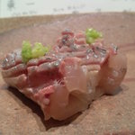 すし匠 - アジ・・・刺身で・・。