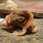 すし匠 - 赤貝の肝・・・生で・・。