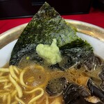 ラーメン 杉田家 - いわゆるレッド流。