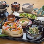 わらしべ - 海鮮十種　わっぱ飯【花そめ】　イメージ写真