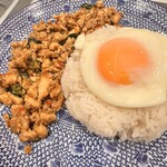 カオマンガイキッチン - 